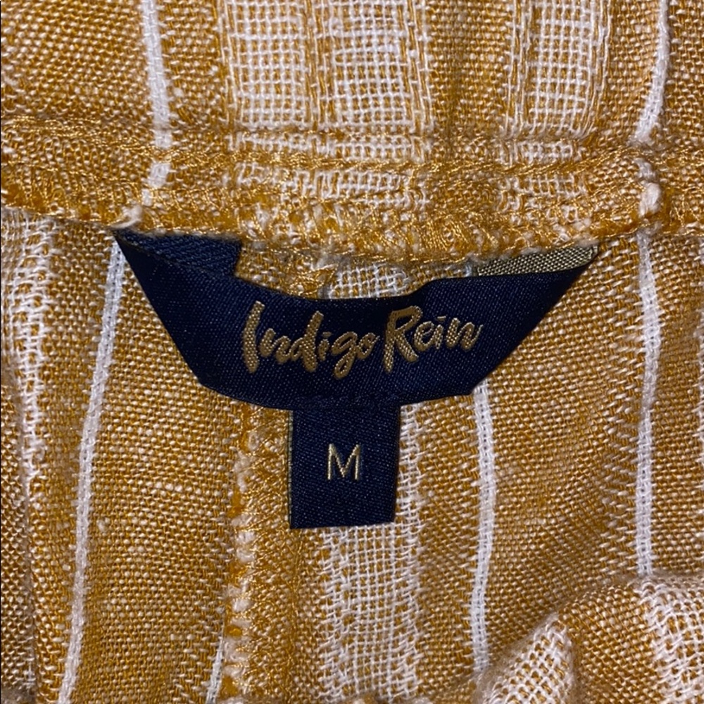 Shorts - Picture 3 of 3